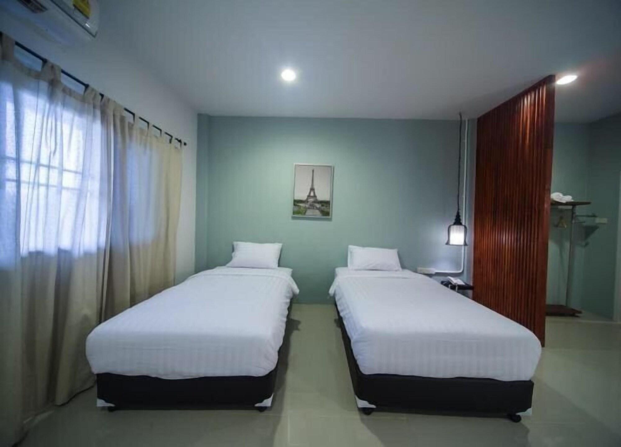 First Residence Mae Rim Extérieur photo