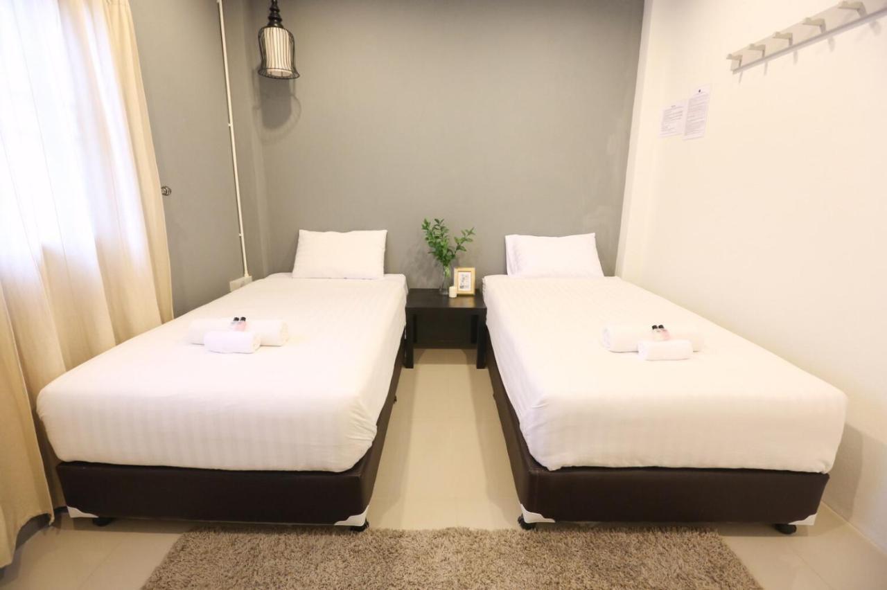 First Residence Mae Rim Extérieur photo