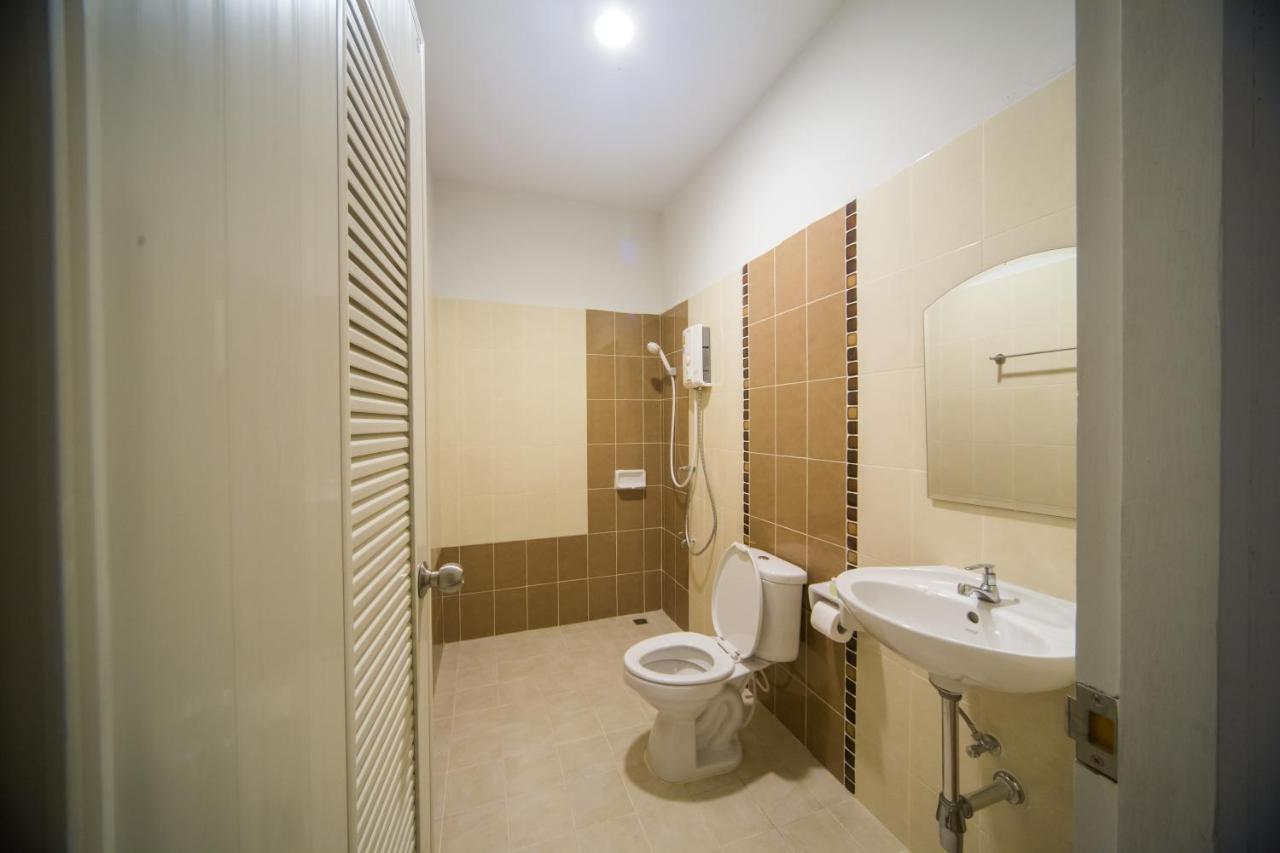 First Residence Mae Rim Extérieur photo